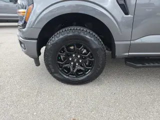 Ford F-150 2024 4x4 XLT 4 puertas SuperCrew 5.5 pies SB