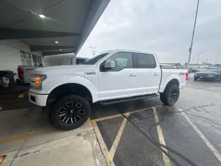 Ford F-150 2020 4x4 Lariat 4dr SuperCrew con plataforma 5.5 ft. SB