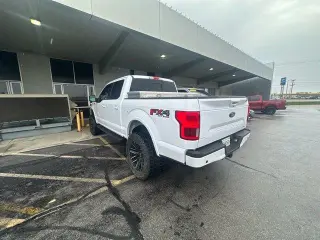 Ford F-150 2020 4x4 Lariat 4dr SuperCrew con plataforma 5.5 ft. SB