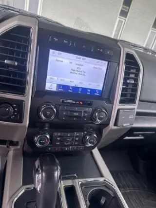 Ford F-150 2020 4x4 Lariat 4dr SuperCrew con plataforma 5.5 ft. SB