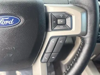 Ford F-150 2020 4x4 Lariat 4dr SuperCrew con motor de 5.5 pies de largo SB