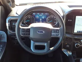Ford F-150 2023 4x4 XLT 4dr SuperCrew con cabina de 5.5 ft. SB