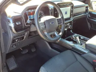 Ford F-150 2023 4x4 XLT 4dr SuperCrew con cabina de 5.5 ft. SB
