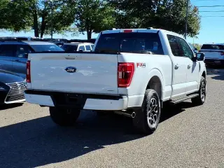 Ford F-150 2023 4x4 XLT 4dr SuperCrew con cabina de 5.5 ft. SB