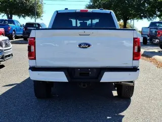 Ford F-150 2023 4x4 XLT 4dr SuperCrew con cabina de 5.5 ft. SB