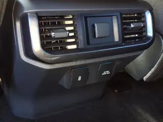 Ford F-150 2023 4x4 XLT 4dr SuperCrew con cabina de 5.5 ft. SB