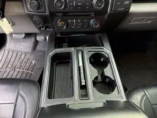 Ford F-150 2017 4x4 XLT 4dr SuperCrew 5.5 ft. SB
