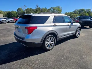 Ford Explorer 2020 con tracción en las cuatro ruedas XLT de cuatro puertas SUV