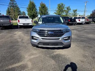 Ford Explorer 2020 con tracción en las cuatro ruedas XLT de cuatro puertas SUV