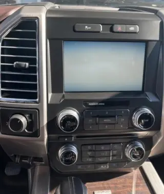 Ford F-150 2015 4x2 Platinum 4puertas SuperCrew 5.5 ft. SB