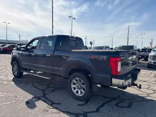 Ford F-250 Super Duty 2017 4x4 Lariat Cabina Triples 4 puertas 6.8 pies SB Camioneta