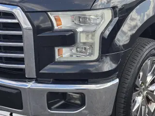 Ford F-150 2015 4x4 XLT 4dr SuperCrew con cabina de 5.5 metros de longitud