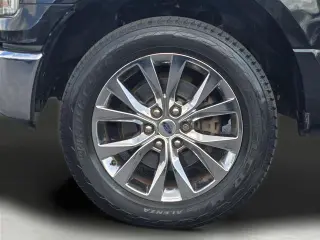 Ford F-150 2015 4x4 XLT 4dr SuperCrew con cabina de 5.5 metros de longitud
