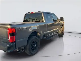 Ford F-250 Super Duty 2023 4x4 XLT 4dr Crew Cab 6.8 ft. SB Pickup