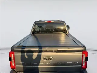 Ford F-250 Super Duty 2023 4x4 XLT 4dr Crew Cab 6.8 ft. SB Pickup