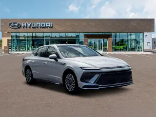 Sedán híbrido Hyundai SONATA 2026 SEL 4 puertas