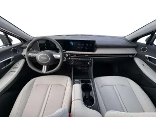 Sedán híbrido Hyundai SONATA 2026 SEL 4 puertas