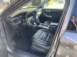 Ford Explorer 2023 XLT 4 puertas SUV