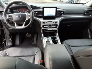 Ford Explorer 2023 AWD XLT 4dr SUV