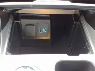 Ford Explorer 2023 AWD XLT 4dr SUV