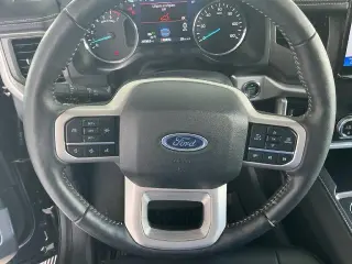 Ford Expedition 2024 4x2 XLT SUV de 4 puertas