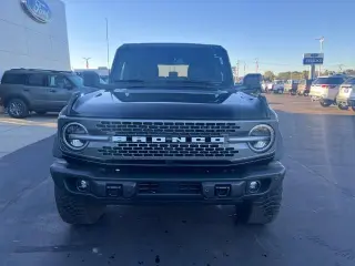 Ford Bronco 2023 4x4 Base Advanced 4dr SUV