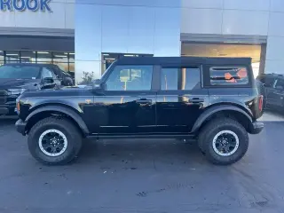 Ford Bronco 2023 4x4 Base Advanced 4dr SUV