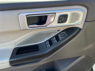 Ford Explorer 2020 AWD Platinum 4dr SUV