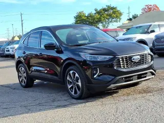 Ford Escape 2023 AWD Platinum 4dr SUV