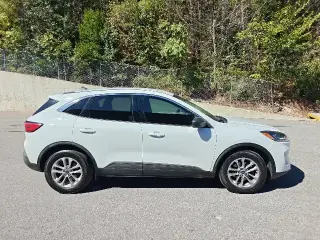 Ford Escape 2022 SE 4dr SUV