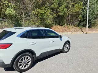 Ford Escape 2022 SE 4dr SUV