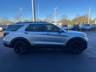 Ford Explorer 2023 AWD ST 4dr SUV