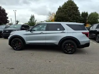 Ford Explorer 2022 AWD ST 4dr SUV