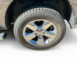 Ram 1500 2015 4x4 SLT 4dr Crew Cab 5.5 ft. SB Pickup