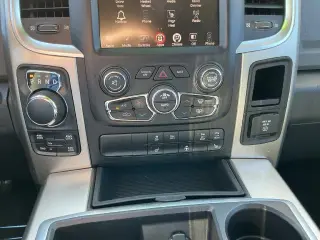 Ram 1500 2015 4x4 SLT 4dr Crew Cab 5.5 ft. SB Pickup