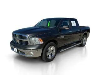 Ram 1500 2015 4x4 SLT 4dr Crew Cab 5.5 ft. SB Pickup