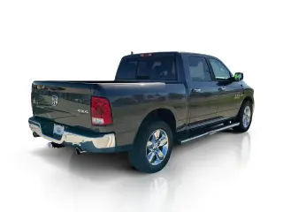 Ram 1500 2015 4x4 SLT 4dr Crew Cab 5.5 ft. SB Pickup