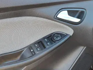 Ford Focus 2014 SE 4dr Sedán