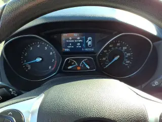 Ford Focus 2014 SE 4dr Sedán