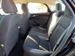 Ford Focus 2014 SE 4dr Sedán