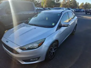Ford Focus 2017 SEL 4dr Sedán