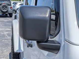 Jeep Gladiator 2025 4x4 Mojave 4 puertas Cabina de Tripulación 5.0 pies SB