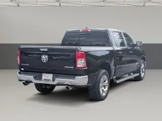 Ram 1500 2020 4x4 Big Horn 4dr Crew Cab 5.6 ft. SB Pickup