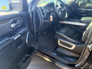 Ram 1500 2019 4x2 Laramie 4dr Crew Cab 5.6 ft. SB Pickup