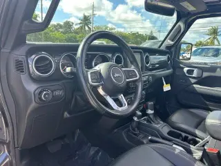 Jeep Wrangler Unlimited 2021 4x4 Sahara 4dr SUV