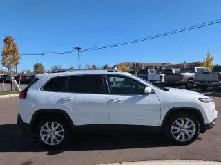 Jeep Cherokee 2015 4x4 Limited 4dr SUV
