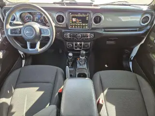 Jeep Wrangler 2023 4x4 Sahara 4dr SUV