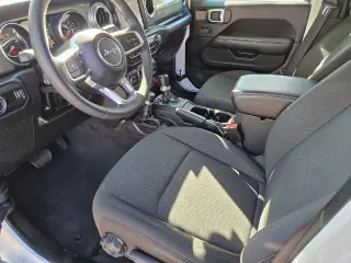 Jeep Wrangler 2023 4x4 Sahara 4dr SUV