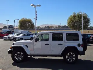 Jeep Wrangler 2023 4x4 Sahara 4dr SUV