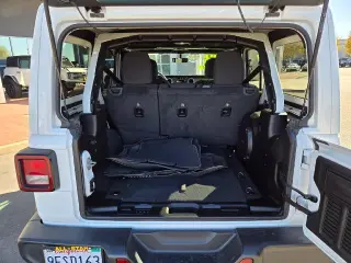 Jeep Wrangler 2023 4x4 Sahara 4dr SUV